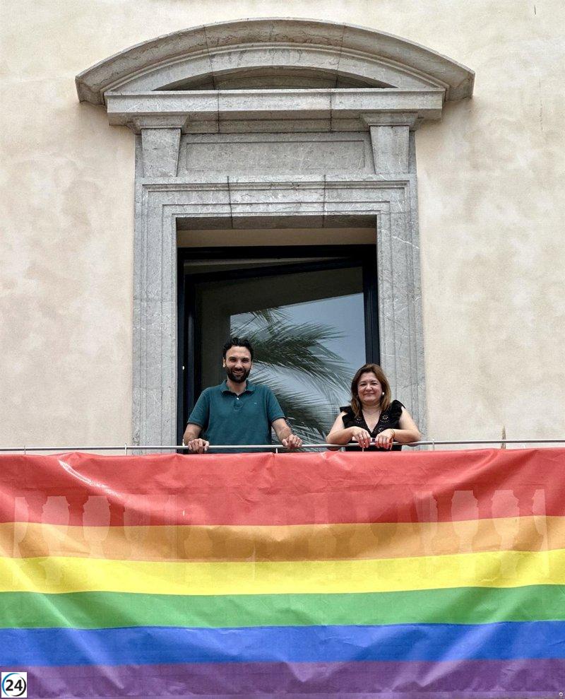 El Govern muestra apoyo al colectivo LGTBI con bandera en las consellerias durante Orgullo 2023.