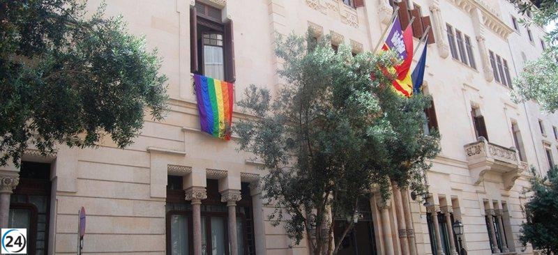 PP y Vox se oponen a izar la bandera LGTBI en el Parlamento balear.