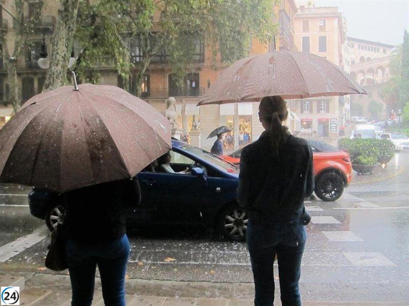 Persisten las fuertes lluvias y tormentas en Mallorca y Menorca este viernes
