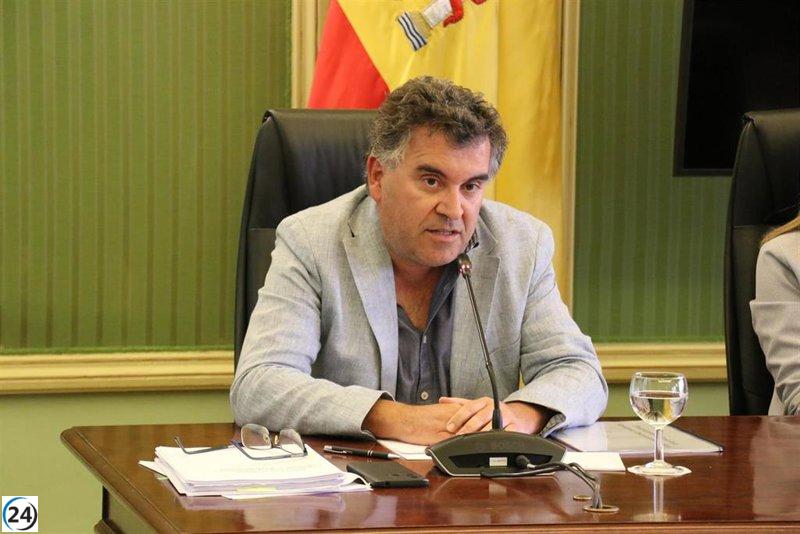 Simonet defiende una posición progresista al respaldar el turismo controlado en zonas agrícolas