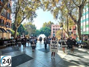 Manifestación animalista en Palma denuncia