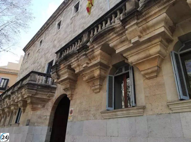 Fiscalía demanda una condena de 13 años y medio de prisión para un joven por cometer agresión sexual contra la amiga de su pareja en Menorca.