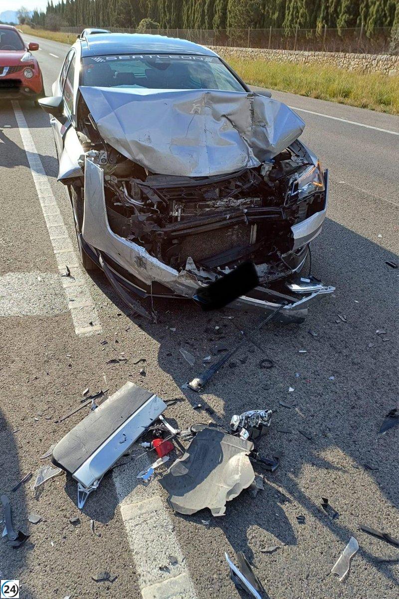 Conductor embriagado resulta herido tras colisión con tres vehículos en Alcúdia.