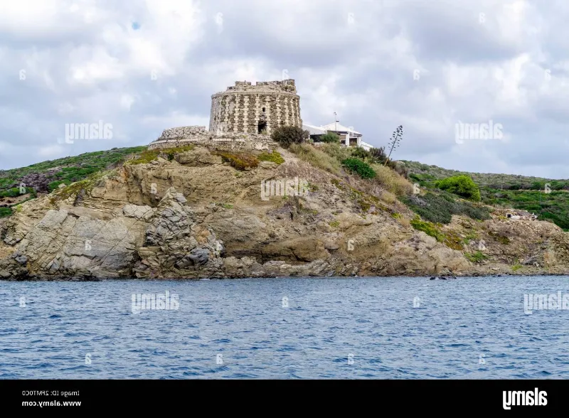 La torre defensiva más alta de Menorca