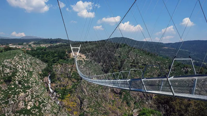 El puente colgante más largo de las Baleares