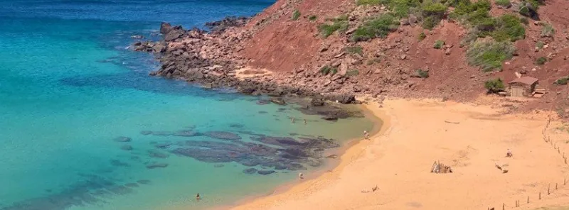 Descubre la cala Pilar en Menorca con vistas espectaculares
