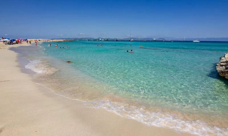 Las mejores playas de Formentera: un entorno natural de ensueño