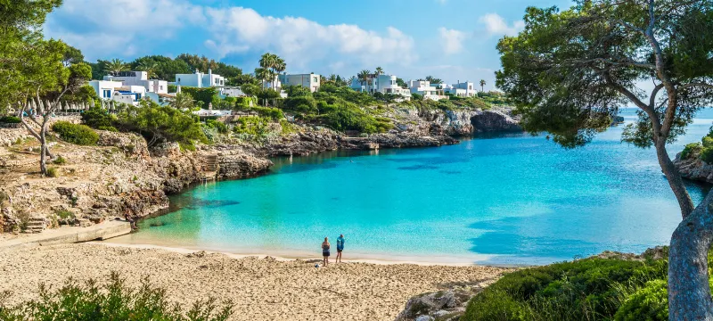 Relájate en la playa de Cala D'Or en Mallorca